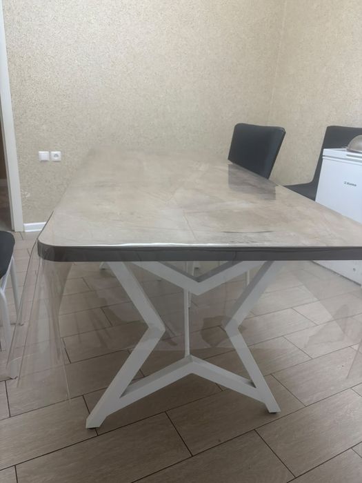 Продам стол 2 метр