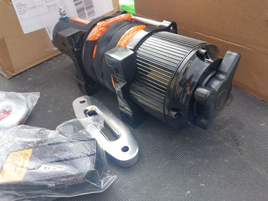 Troliu electric 12v 2050 kg