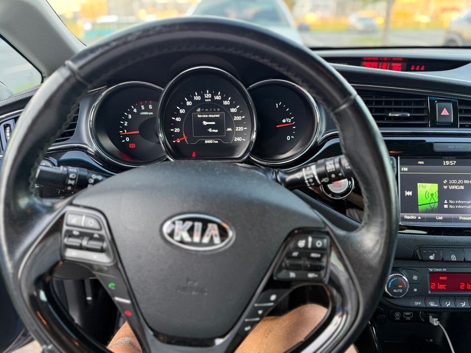 Kia Ceed 1.6 CRDi 136 CP | 64.000 km REALI | Unic Proprietar | Echipare TOP