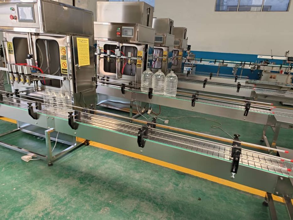 Розлив воды от 0,5 л до 10 л. Сув куйиш линияси 0,5л дан 10 литргача.