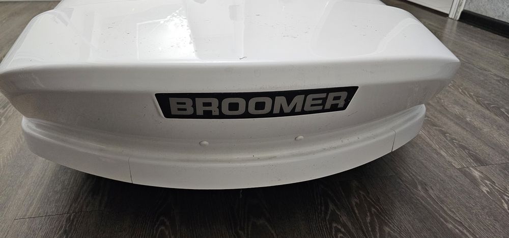 Автобокс бу Broomer Venture.