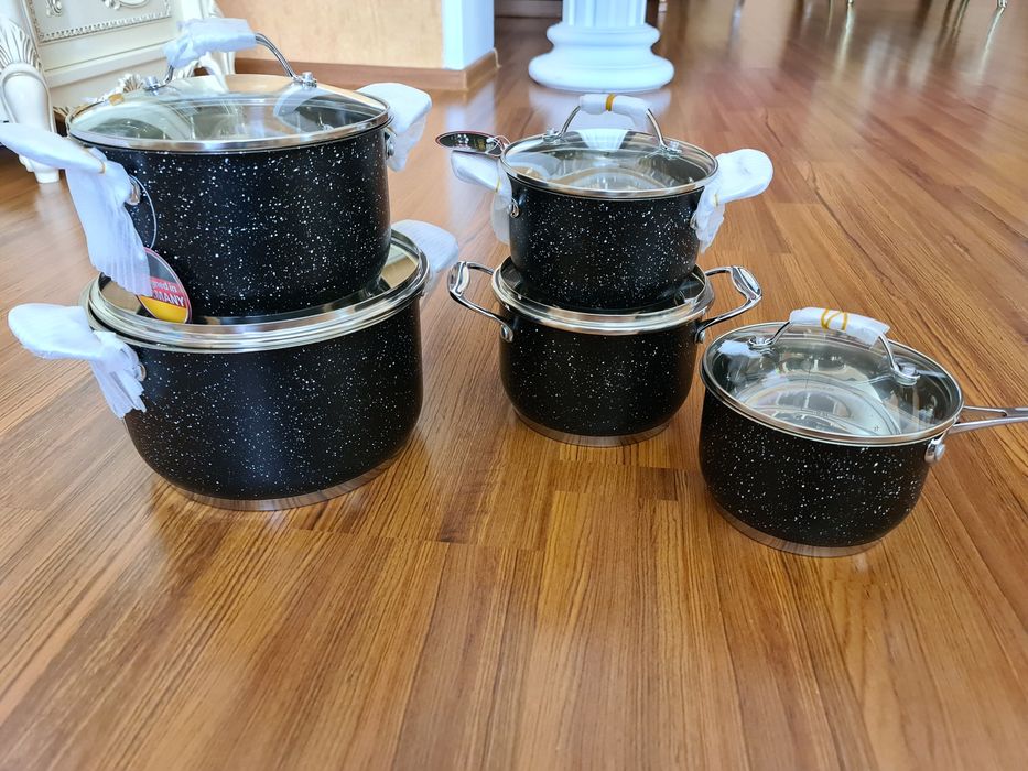 Продам набор кастрюль