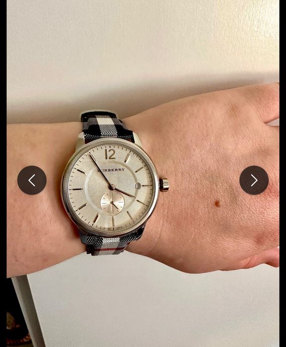 Часовник Burberry ,нов с кутия