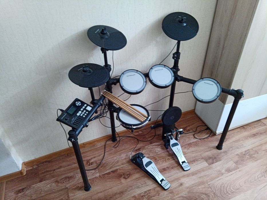Обмен Электронная барабанная установка Rockdale tempest mesh 2