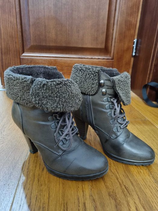 Ghete/botine gri marimea 36/37