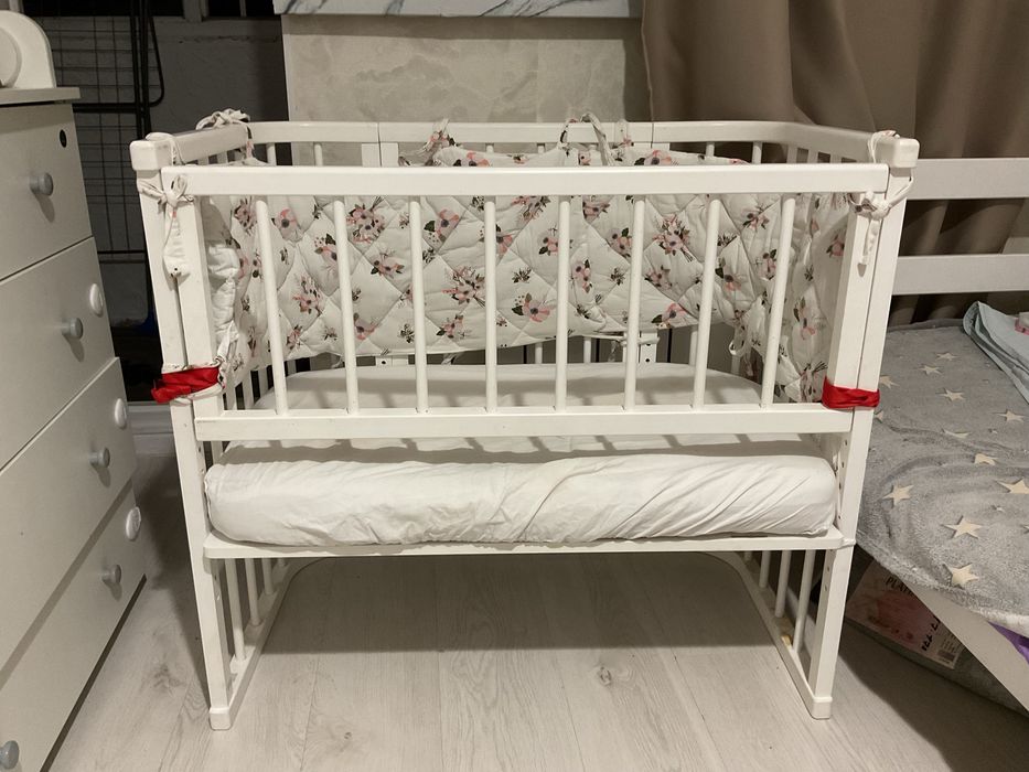 Продам детскую кроватку