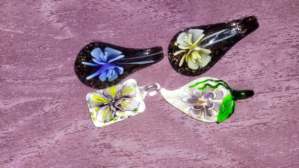 Продам мурановые кулоны