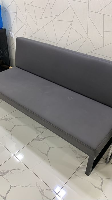 Ofis divani sotiladi