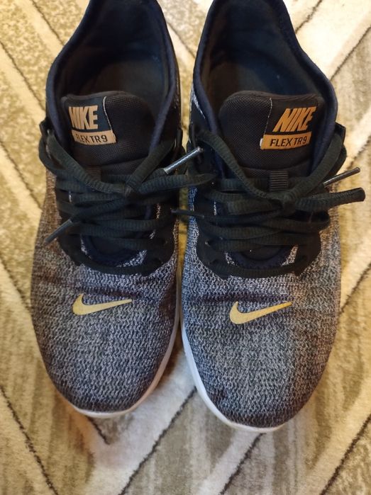 Дамски маратонки Nike.38