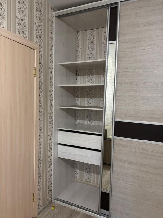 Продам шкаф купе