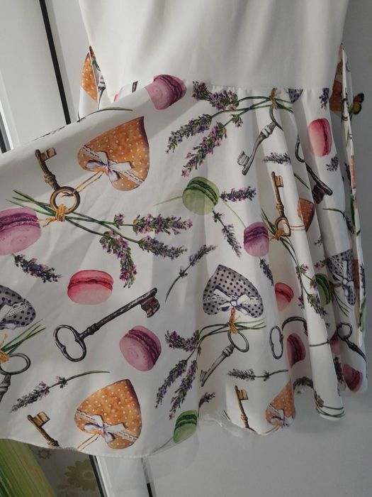 Прелестна рокля 152 ръст