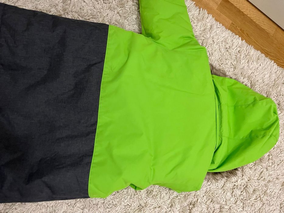 Geaca ski adusa din Canada (protectie termica pana la -30 grade)