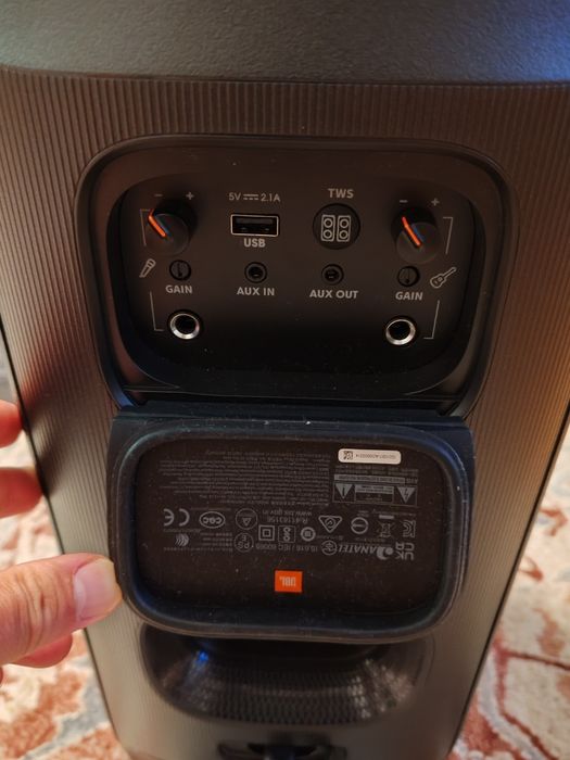 BOXA JBL Partybox 110, 160W, Original Pro Sound, Dynamic light, Bluetooth, USB, Baterie 12H, IPX4, Negru