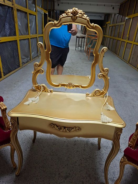 Конзола старинна