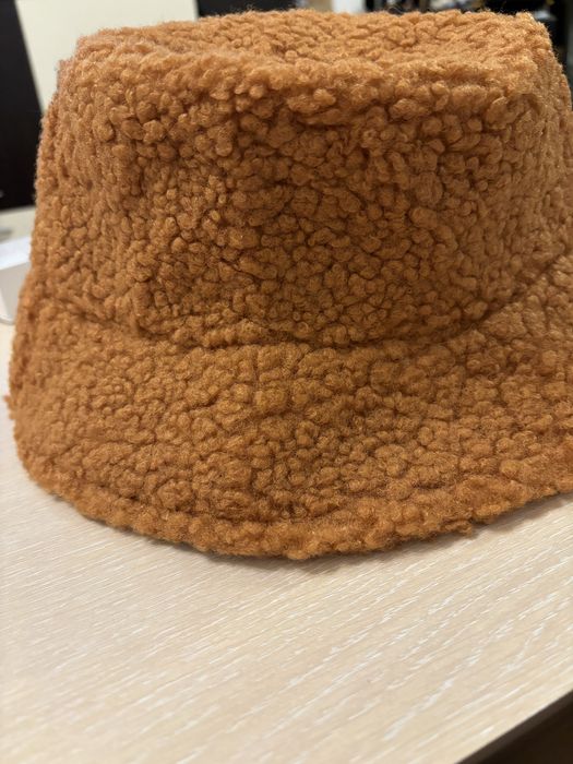 Шапка идиотка в два цвята