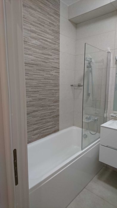 Inchiriez apartament 2  sau 3 camere