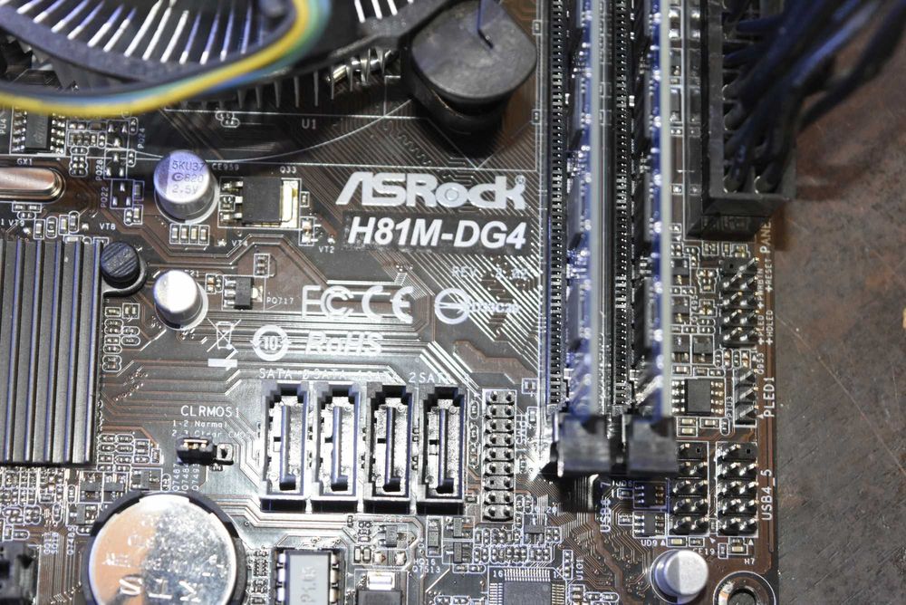 Дънна платка 1150 Asrock H81M-DG4 + Celeron + RAM + Cooler