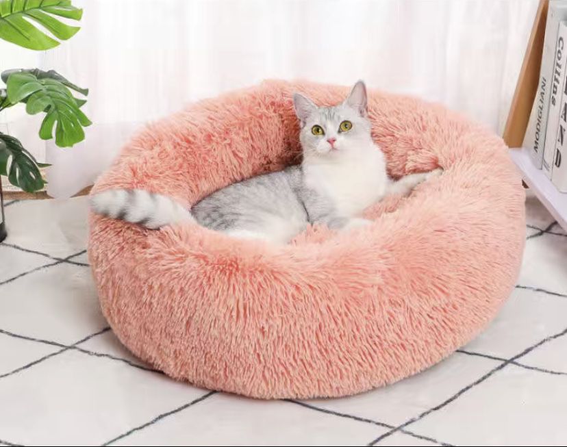 Лежанка для кошек и собак 60 см