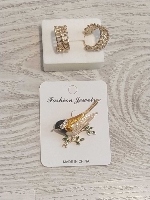 Комплект бижута обеци и брошка