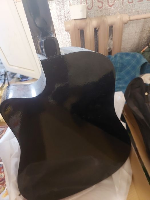 Акустическая гитара 6 струн