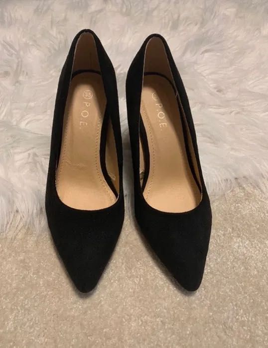 Pantofi negri cu toc