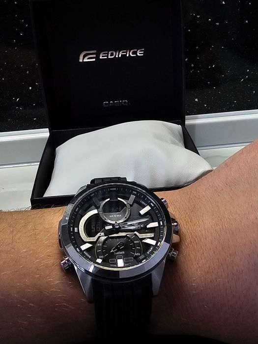 Часовник Casio Edifice
