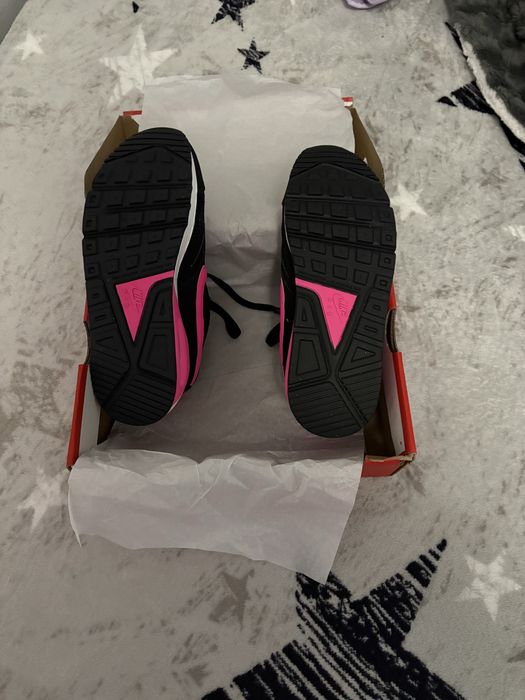 Adidasi fete nike marimea 36.5