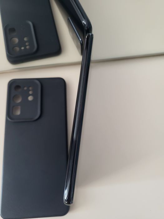 Продам Samsung Galaxy S20 Ultra 5G 12/128gb.