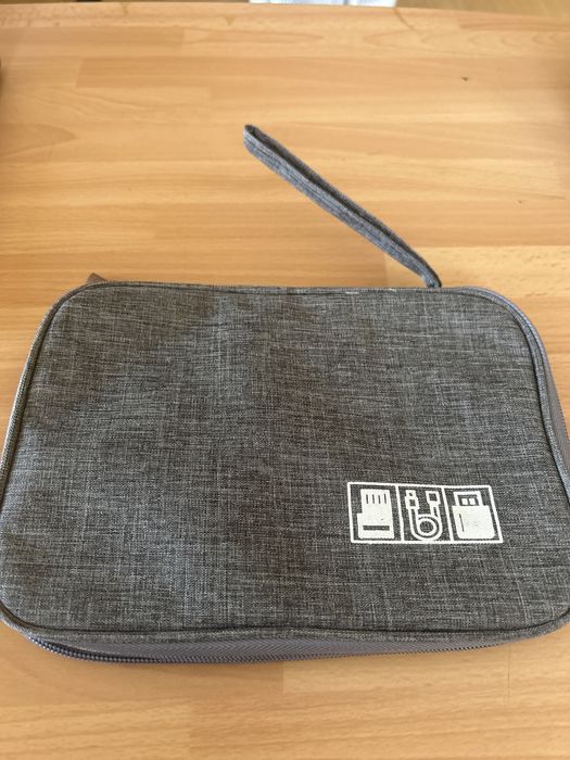 Органайзер за кабели