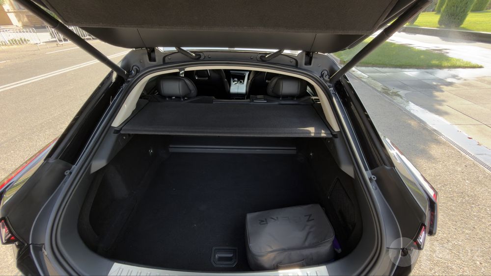 Zeekr 001 Qora You 2022 AWD Dual Motor