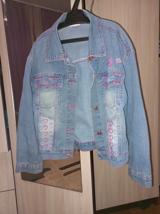 Продам ветровки на девочку