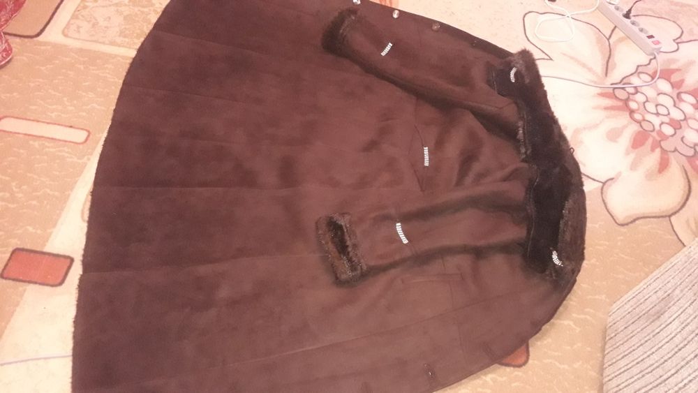 Продаю дублёнку в хорошем состоянии