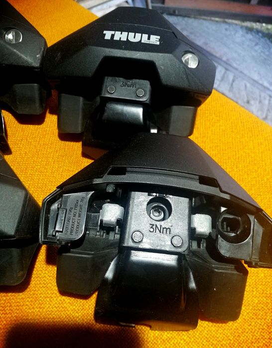 Thule Evo Clamp 7105  set 4 buc + kit prindere 145196.