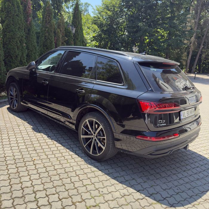 Audi Q7 2022 benzină, 43.000 € — imagine 2