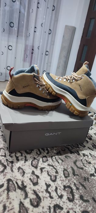 Vând Ghete Gant !