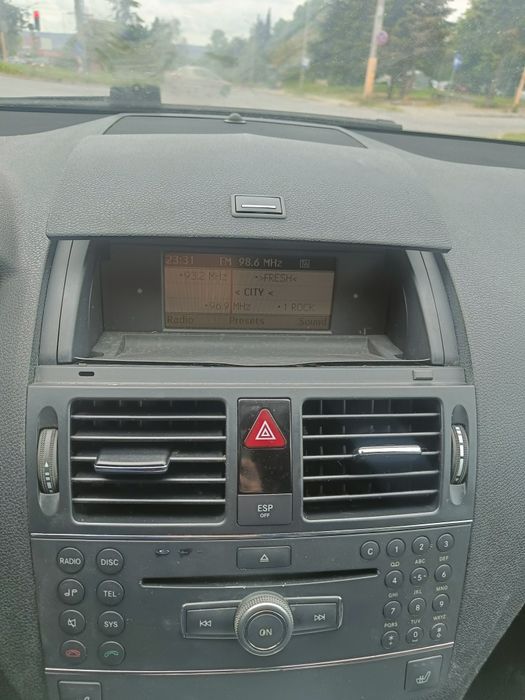 Продавам Comand с малка навигация за Мерцедес Ц класа W204