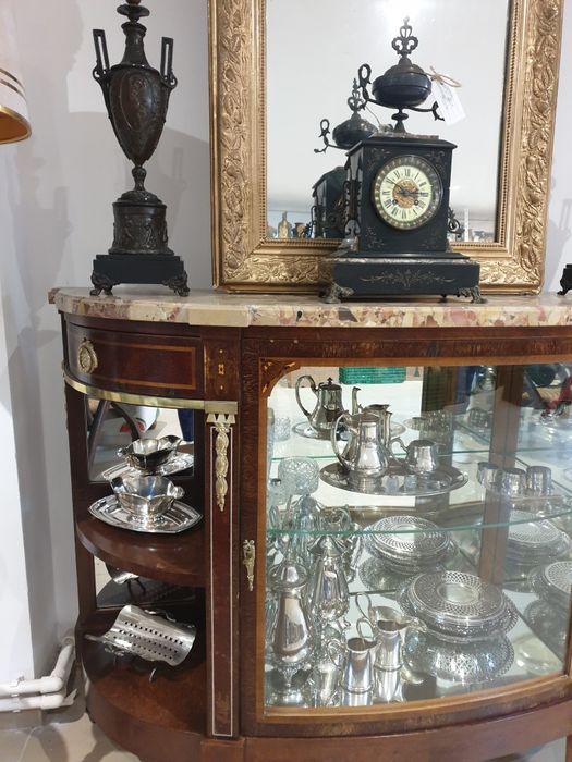 De vânzare 2 bufet stil Louis XVI