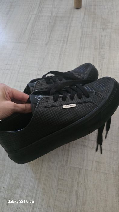 Calvin Klein размер 41