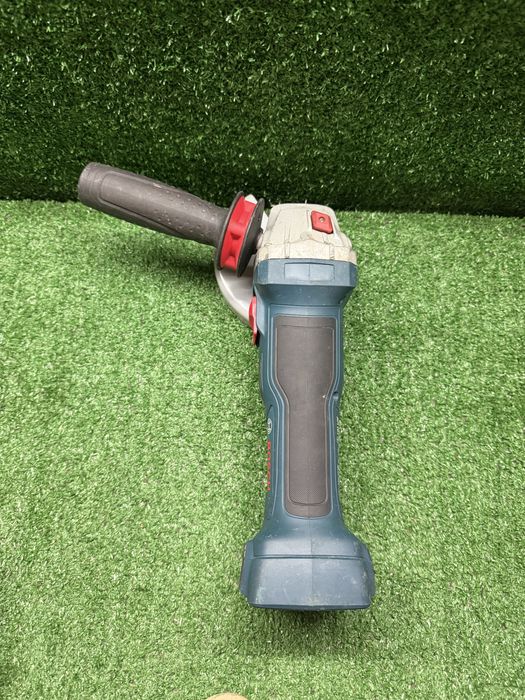Безчетков ъглошлайф Bosch GWS 18v-7