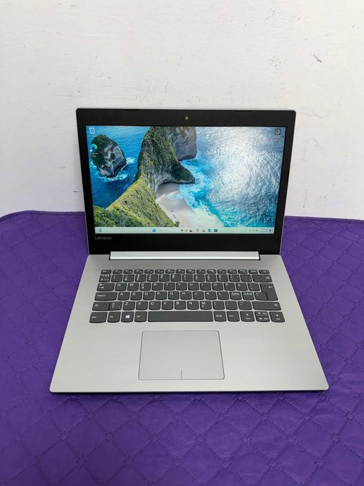 Lenovo IdeaPad 320- Core i3-7300U -8GB DDR4-256 SSD Windows 11-5 ore