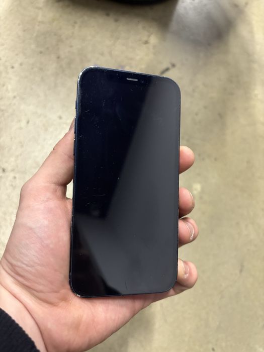 Айфон 12 темно синий