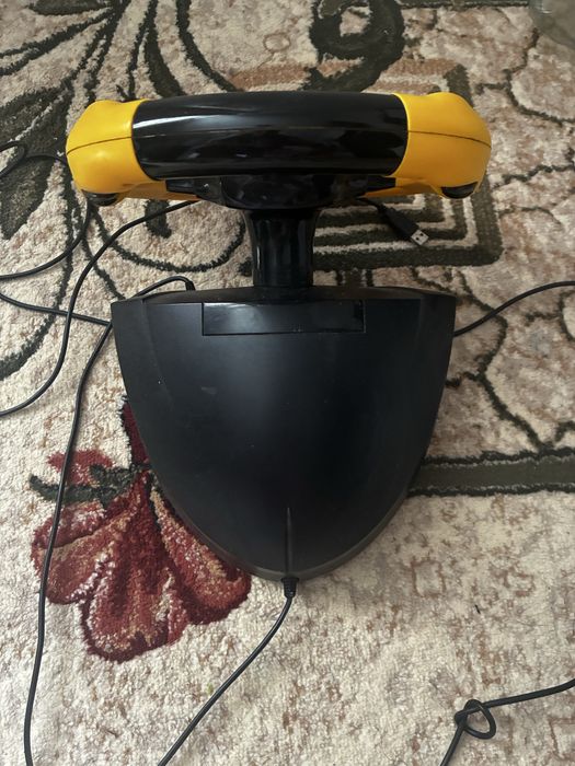 Volan + pedale   250 lei