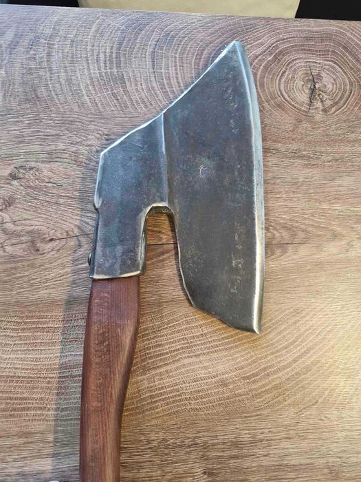 Стара брадва "Гъше перо"