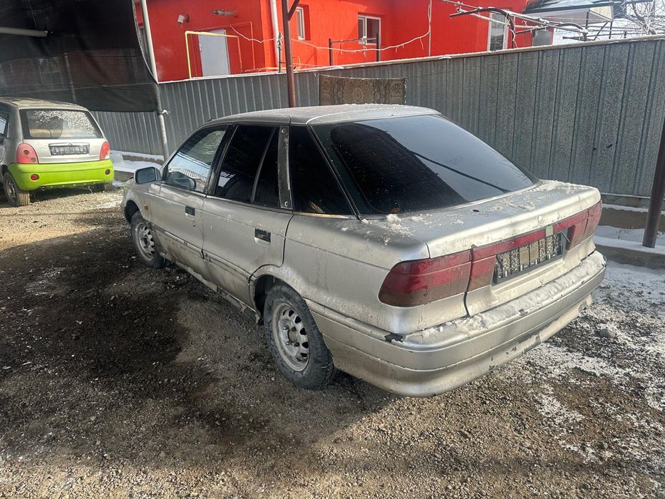 Митсубиси лансер