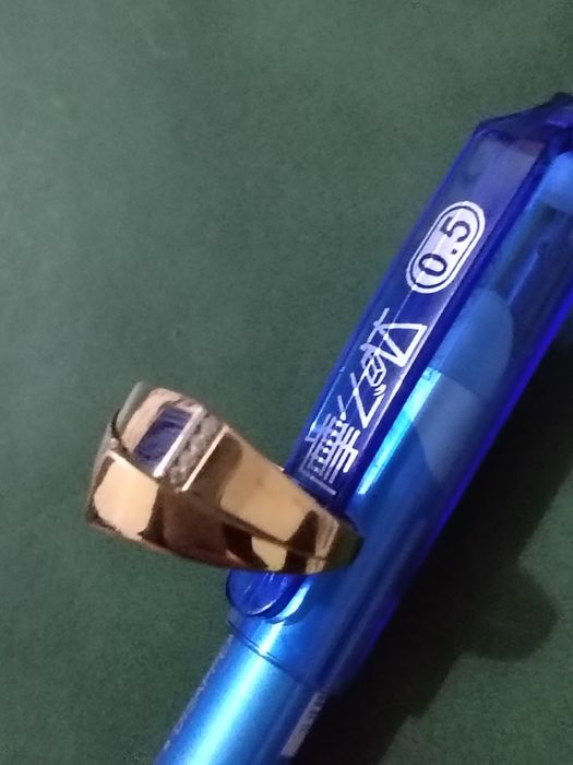 Продам золото кольца 585