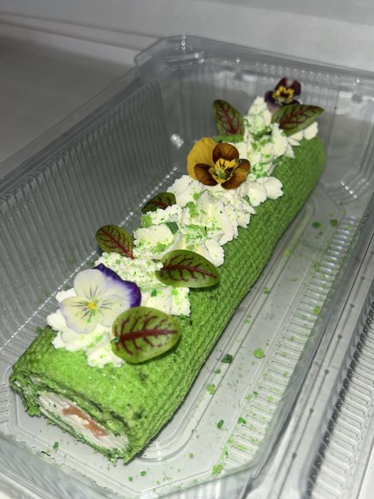 Продам рулеты закуски