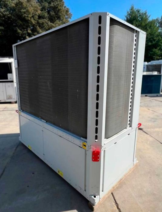 Vand /Inchiriez chiller CARRIER 74,3KW
