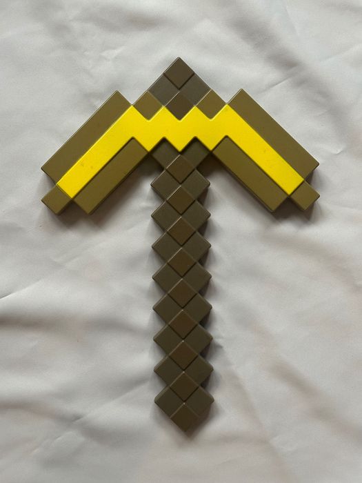 Меч и кирка Minecraft (Майнкрафт)