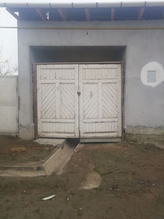 330 boʻyi eni 330 puli 400 min