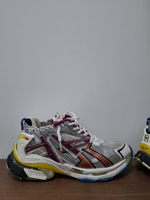 Balenciaga runners